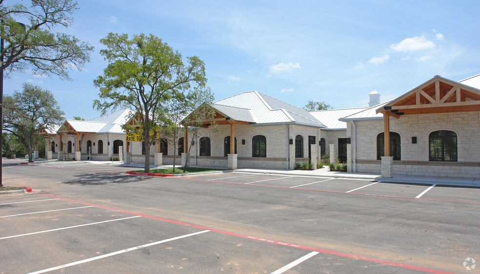 6911 N FM 620, Austin, TX for lease - Building Photo - Image 1 of 26