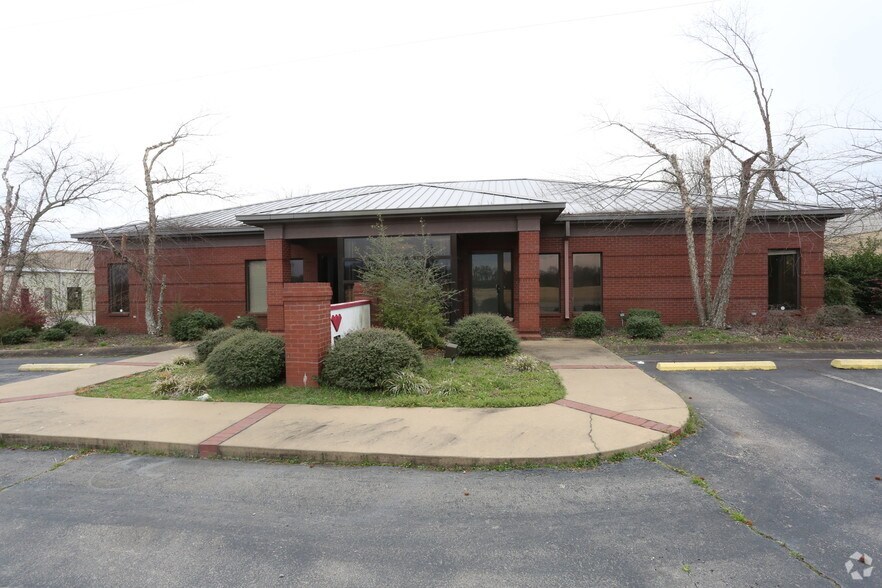 111 W Booth Rd, Searcy, AR for sale - Primary Photo - Image 1 of 1