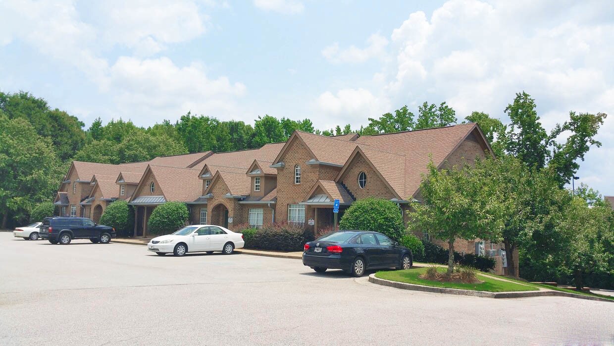 1899 Lake Rd, Hiram, GA 30141