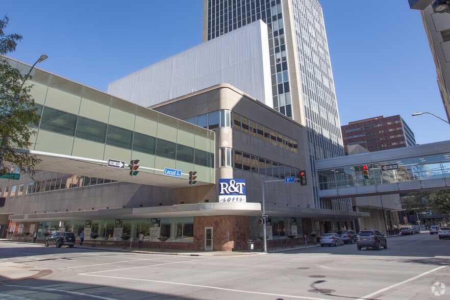 717 Locust St, Des Moines, IA for lease - Primary Photo - Image 1 of 30