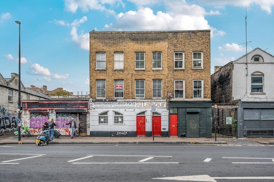 347-349 Cambridge Heath Rd, London for sale - Building Photo - Image 1 of 25