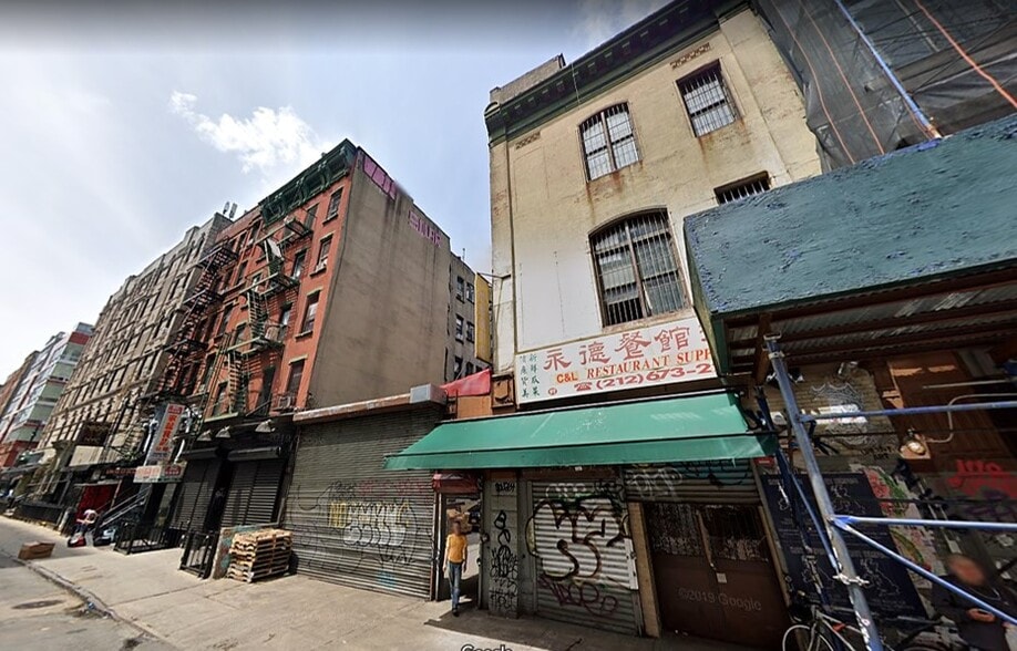 89 Ludlow St, New York, NY 10002, New York, NY for sale - Building Photo - Image 2 of 5