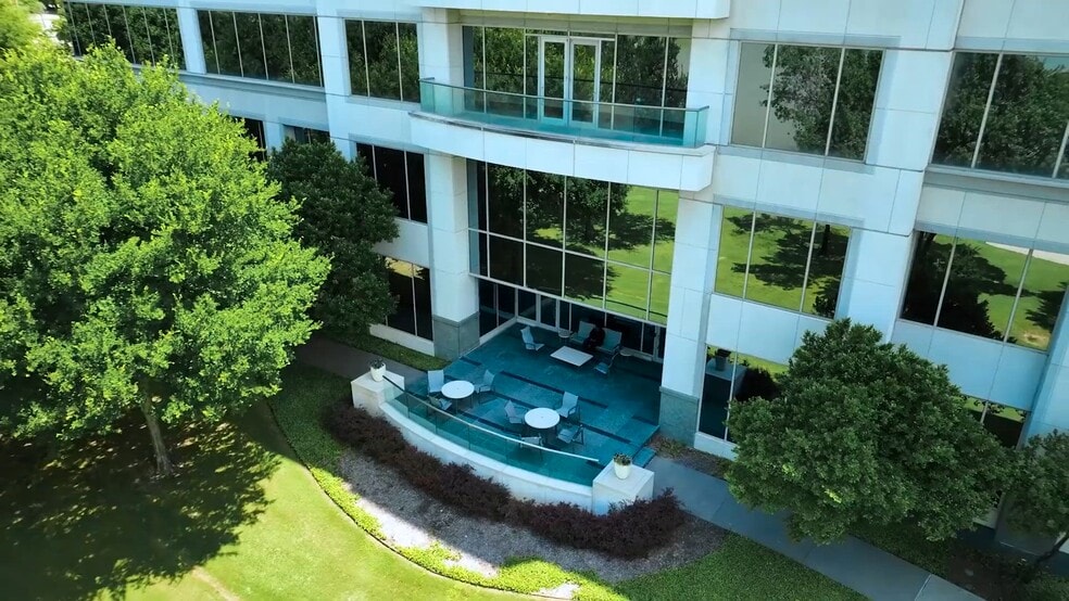 11511 Luna Rd, Dallas, TX for lease - Commercial Listing Video - Image 2 of 14