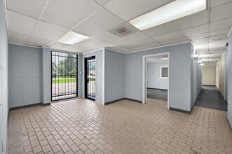 9140 Meadow Vista Blvd, Houston, TX for lease Interior Photo- Image 1 of 9