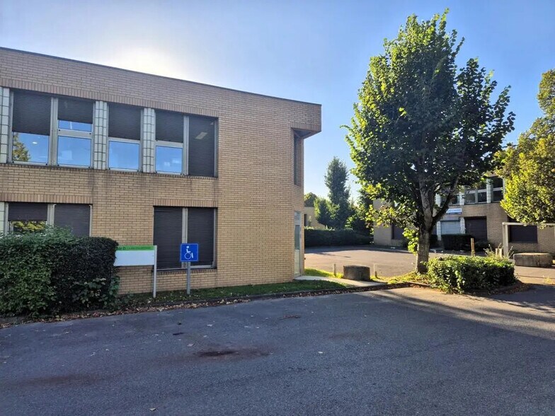 4 Allée Emile Reynaud, Torcy for lease - Building Photo - Image 3 of 10