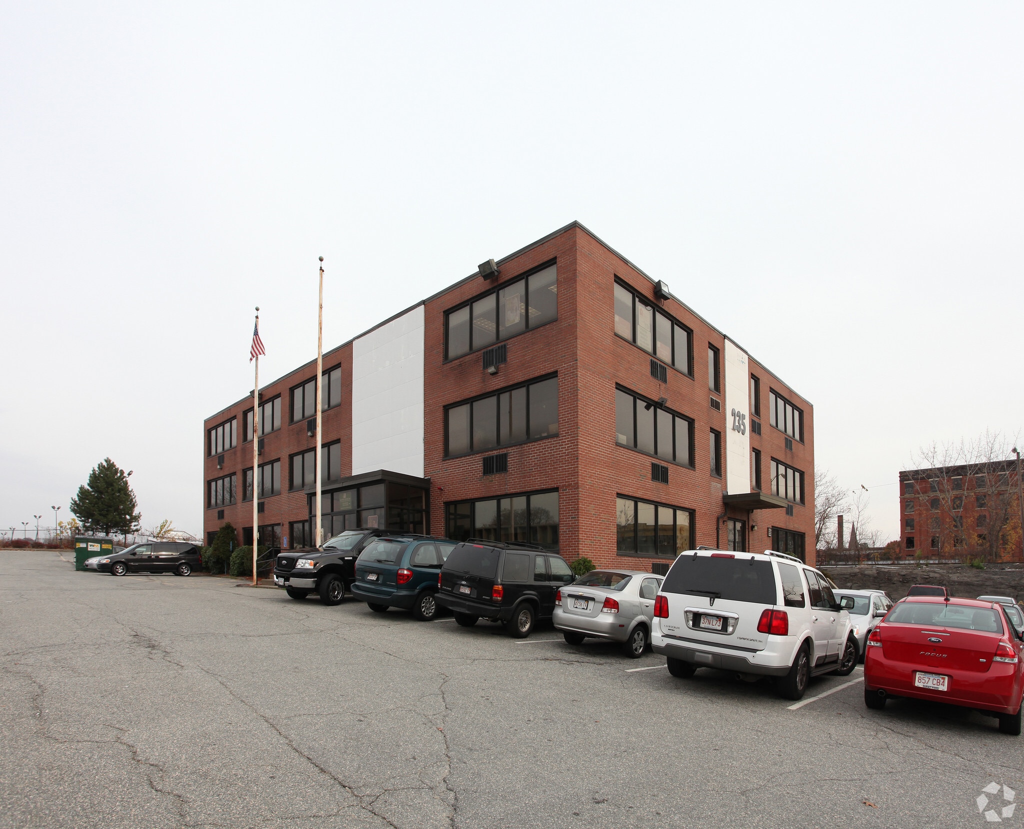 235 Chestnut St, Springfield, MA for sale Primary Photo- Image 1 of 1