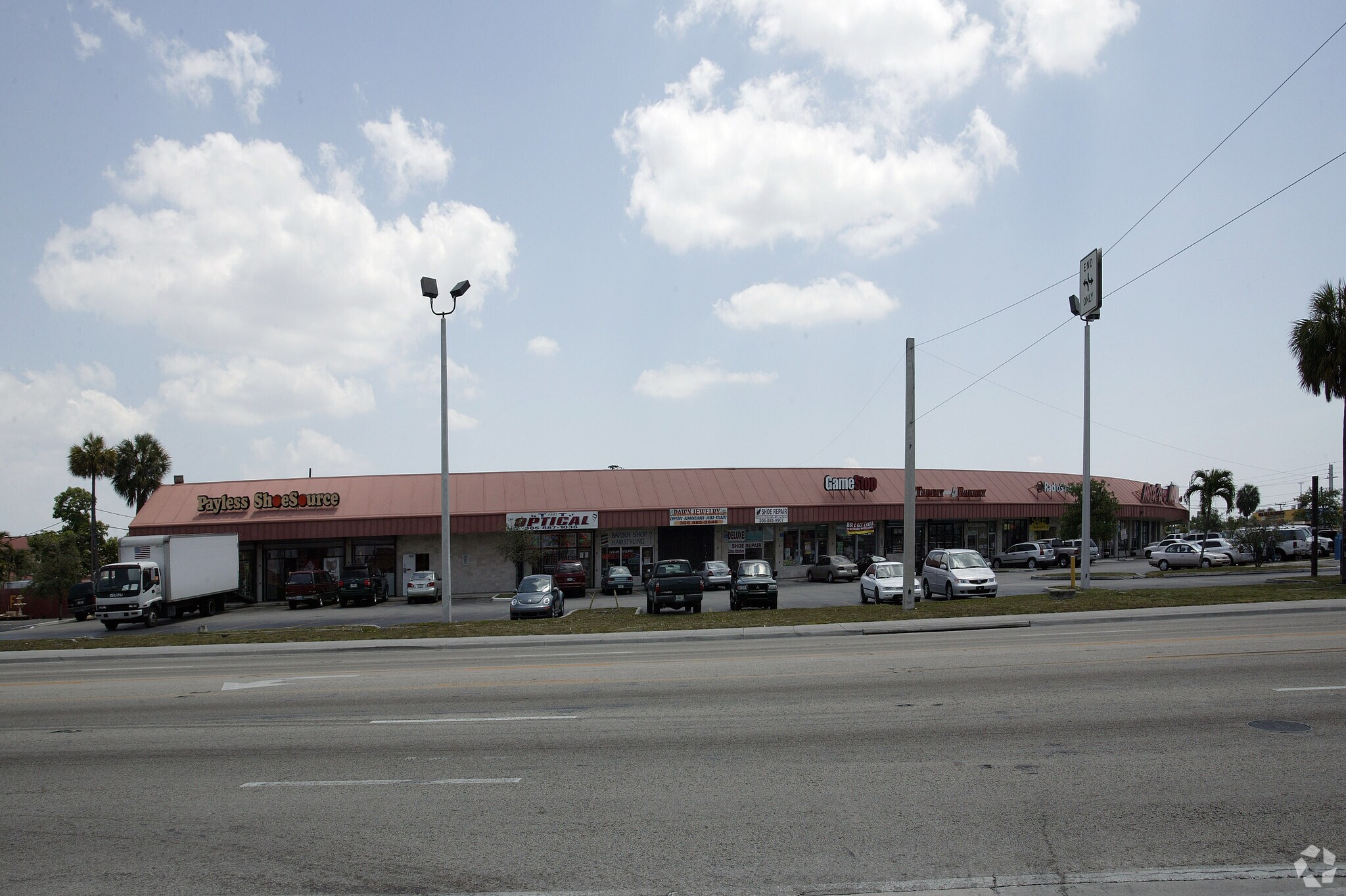 925 E 8th Ave, Hialeah, FL for sale Primary Photo- Image 1 of 1