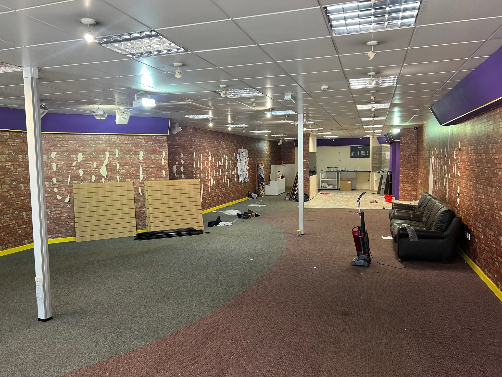 46-70 Standishgate, Wigan for lease Interior Photo- Image 1 of 4