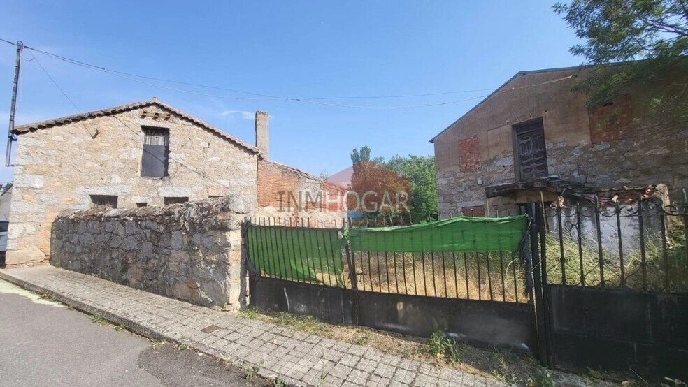 Land in Navalperal de Pinares, Ávila for sale - Building Photo - Image 1 of 8