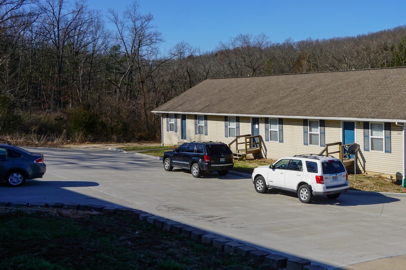 1811 Vichy Rd, Rolla, MO 65401