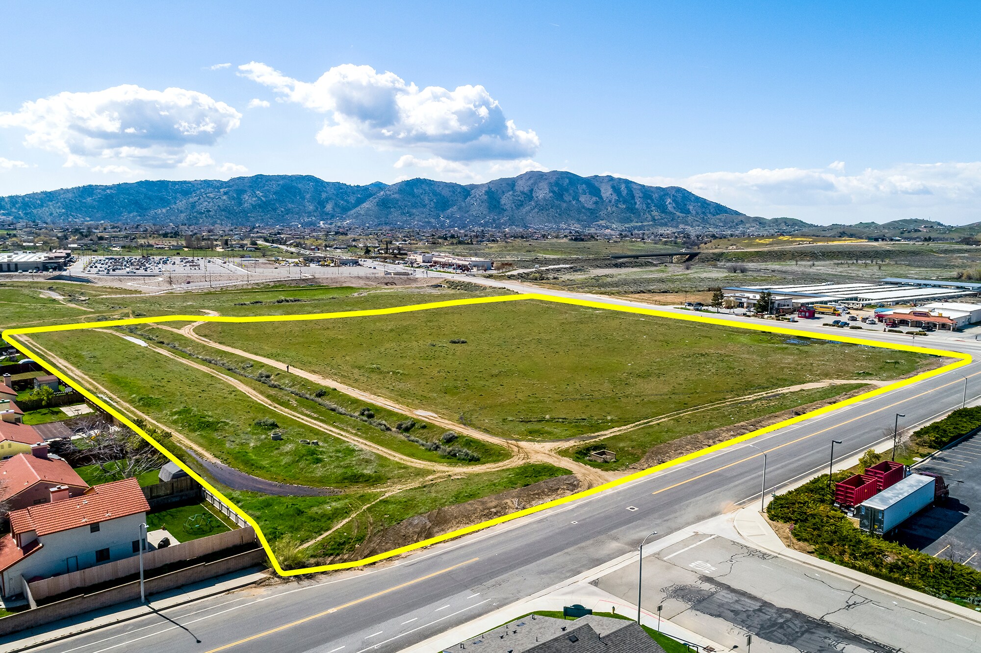 W Tehachapi Blvd, Tehachapi, CA for sale Building Photo- Image 1 of 1