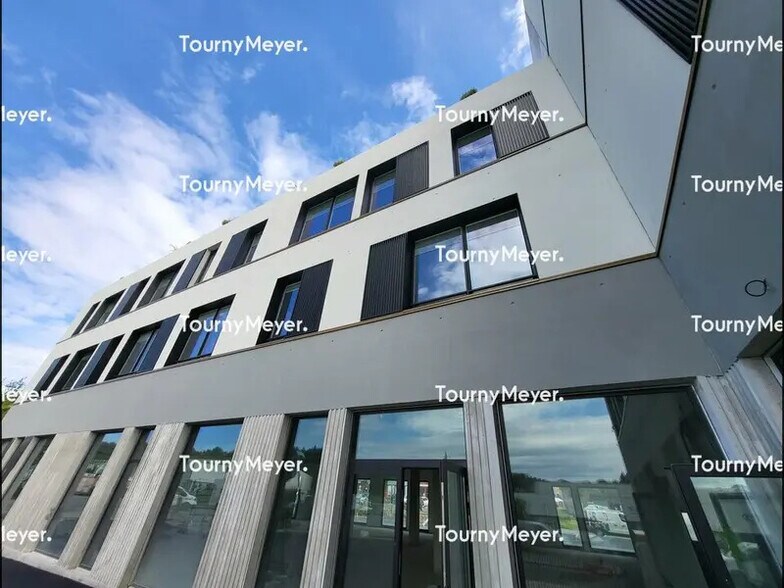 Office in Anglet for lease - Building Photo - Image 2 of 6