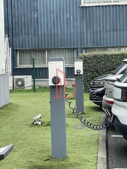 Office in Bordeaux for sale - Building Photo - Image 3 of 8