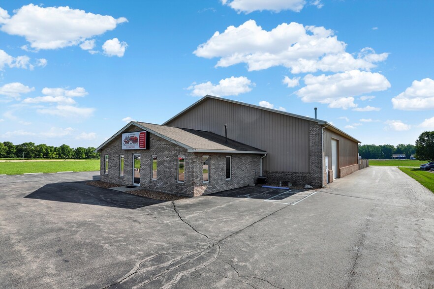 251 N State Road 135, Trafalgar, IN for sale - Building Photo - Image 1 of 1