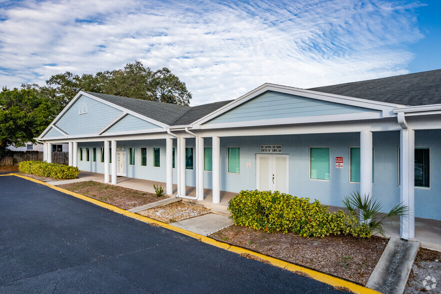 1417 S Belcher Rd, Clearwater, FL for lease - Building Photo - Image 2 of 21