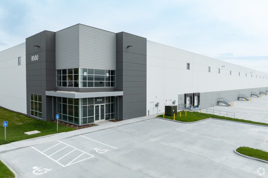 8500 Reilly Ave, Saint Louis, MO for lease - Building Photo - Image 1 of 14