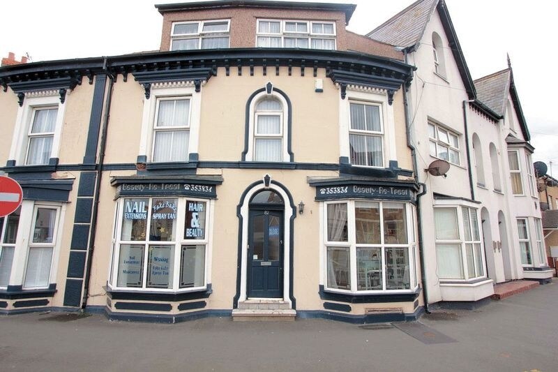 82 Kinmel St, Rhyl, LL18 1AW Retail for Sale