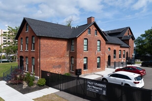 Meidenbauer House - Parking Garage