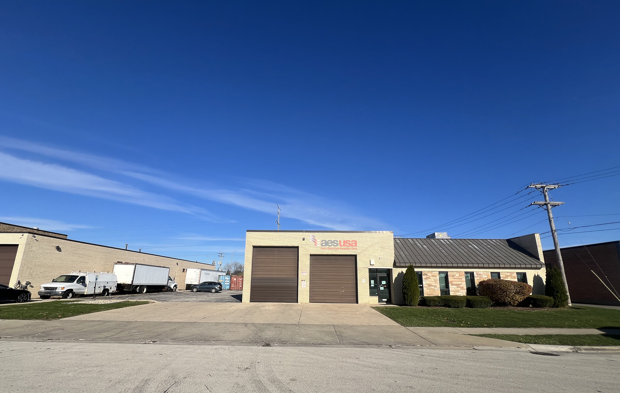 131 Garlisch Dr, Elk Grove Village, IL for lease Building Photo- Image 1 of 6