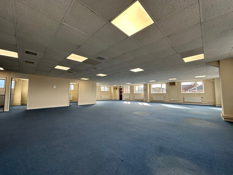 Bridge Rd, Telford for lease - Interior Photo - Image 2 of 5