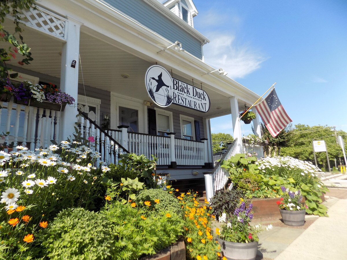 101 Sunset Blvd, West Cape May, NJ 08204