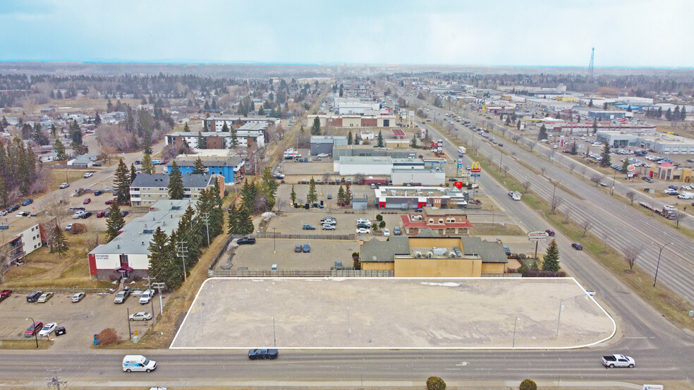 7171 50 Av, Red Deer, AB for sale - Building Photo - Image 1 of 5