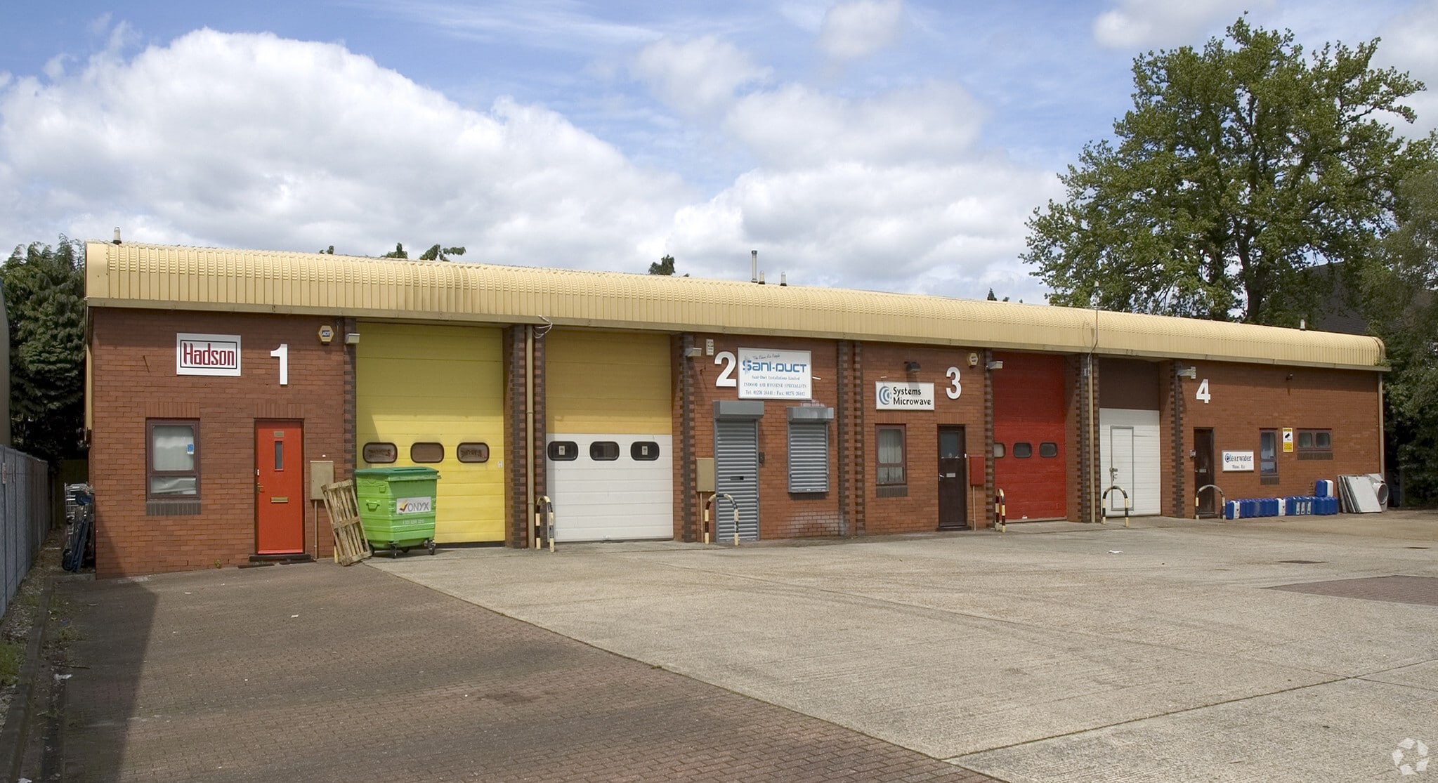 Watchmoor Rd, Camberley for sale Primary Photo- Image 1 of 1