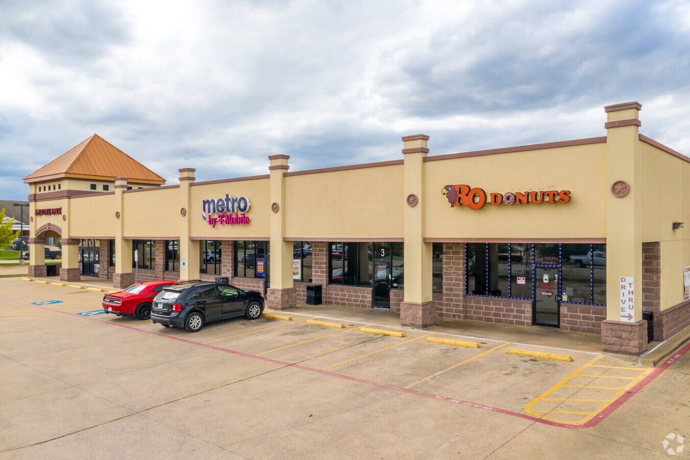 106 E Ovilla Rd, Red Oak, TX 75154