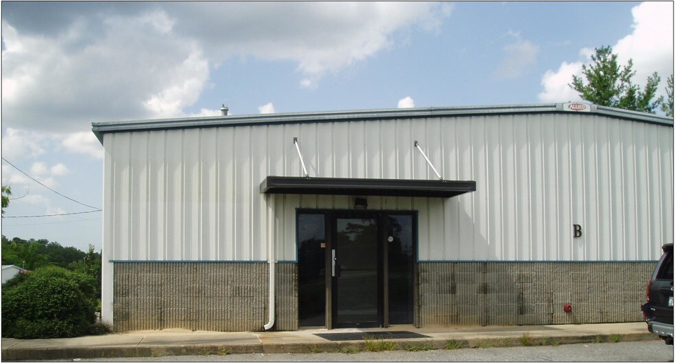 1750 Keystone St, Macon, GA 31204