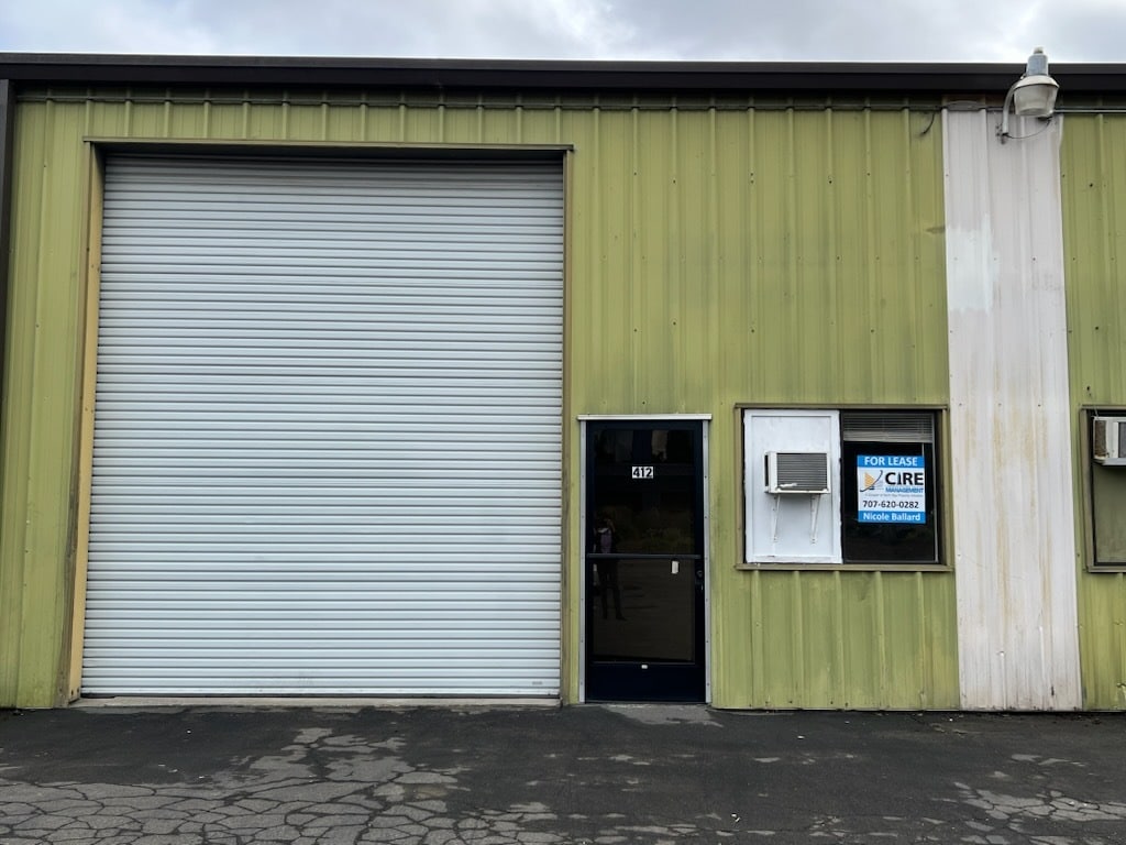 400-486 Moore Ln, Healdsburg, CA for lease Interior Photo- Image 1 of 3