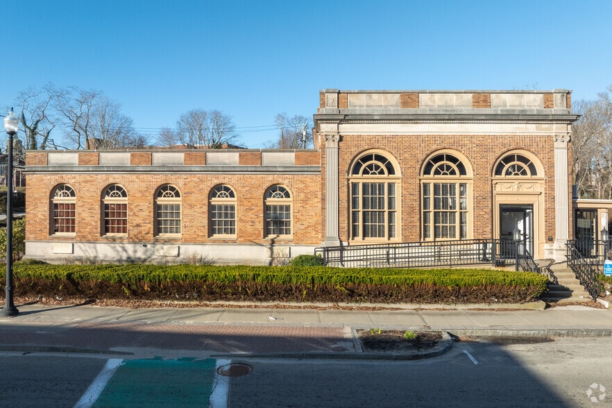 226 Main St, Wareham, MA for lease - Building Photo - Image 2 of 5