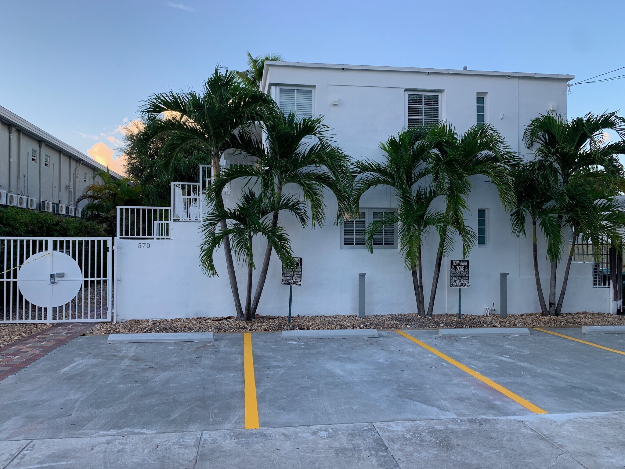 2911 Ne 68Th St 23 - m2g09ei