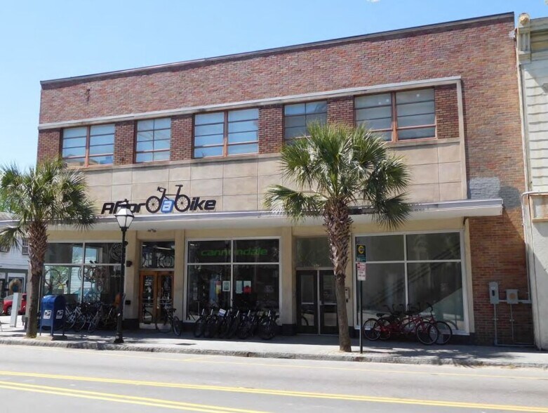 573575 King St, Charleston, SC 29403