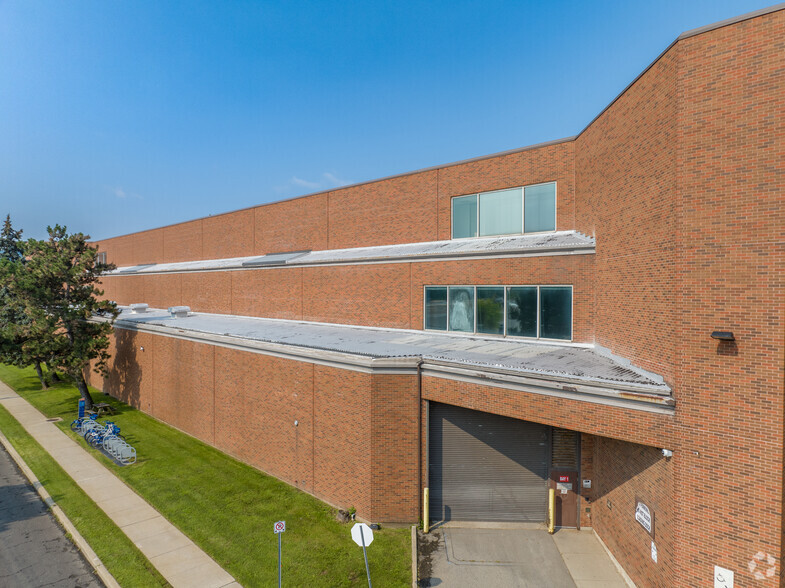 44 Frid St, Hamilton, ON for lease - Building Photo - Image 3 of 8