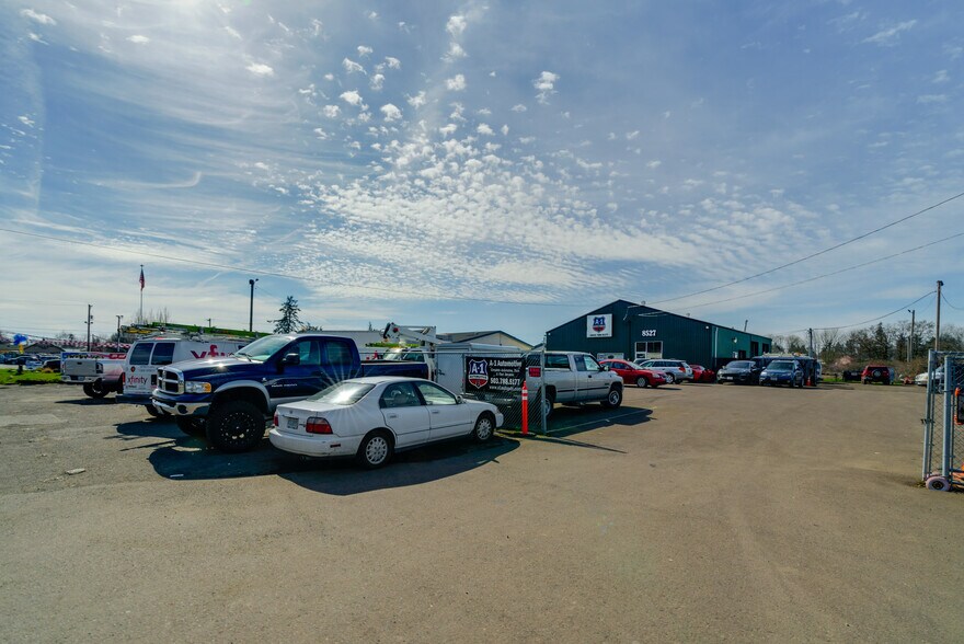 8449 SE 82nd Ave, Portland, OR for sale - Primary Photo - Image 1 of 1