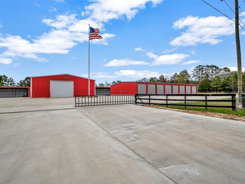 8959 N US Highway 69, Huntington, TX for lease - Building Photo - Image 3 of 73