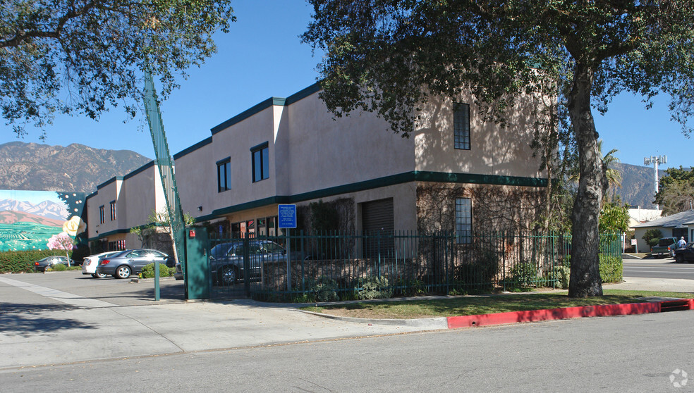 1785 Locust St, Pasadena, CA for lease - Building Photo - Image 3 of 9