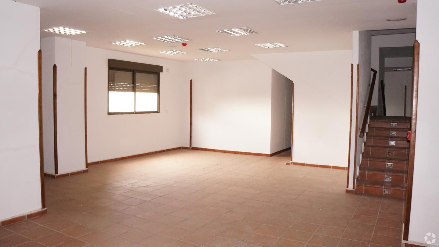 Retail in Algete, MAD for lease Interior Photo- Image 1 of 14