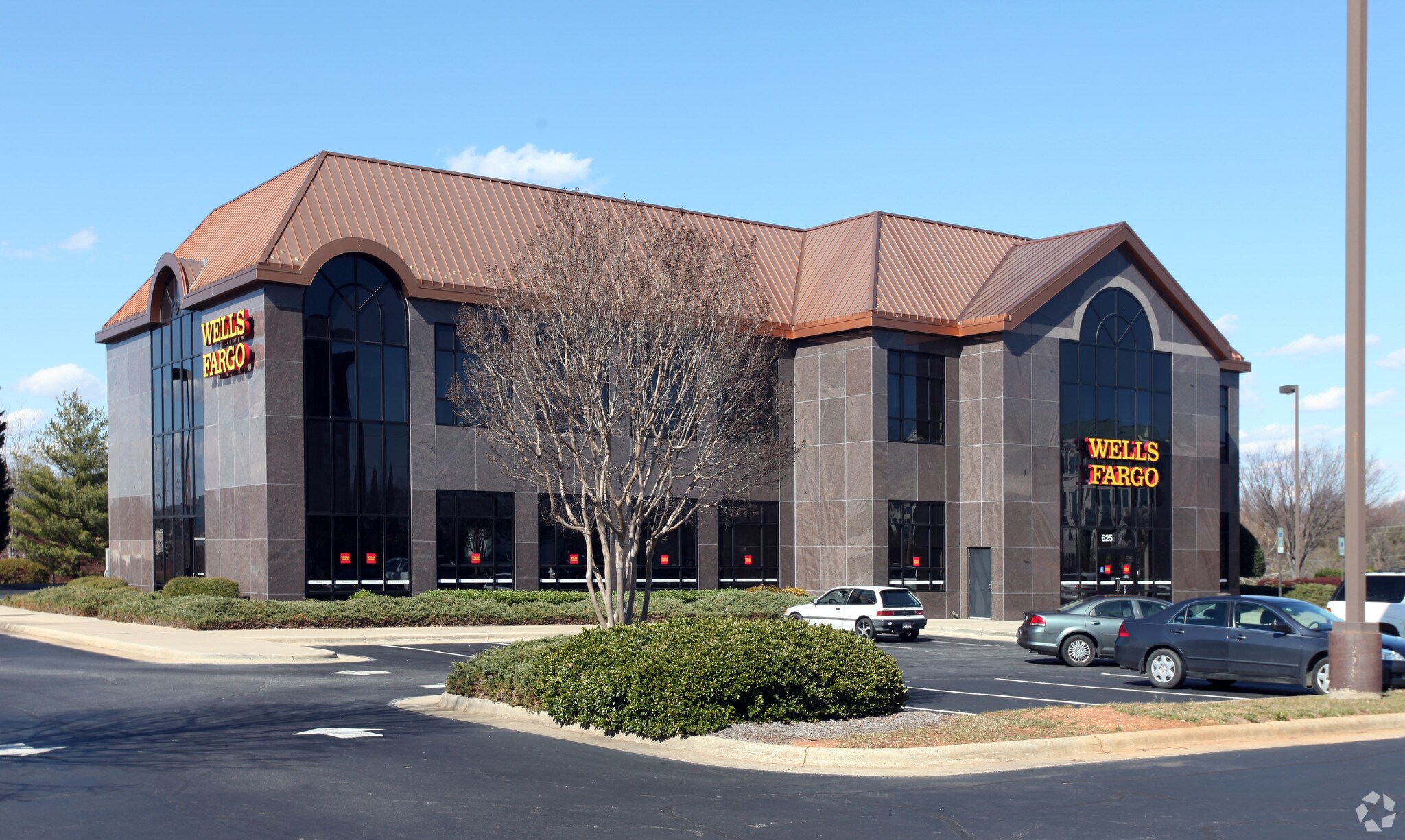 625 Green Valley Rd, Greensboro, NC 27408 Block H Wells Fargo