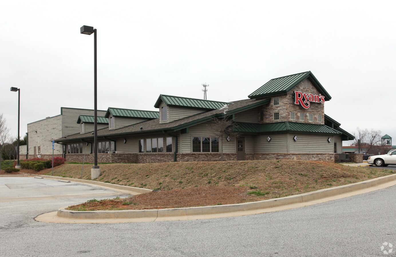 1323 N Expressway, Griffin, GA, 30223 Restaurant Property For Sale