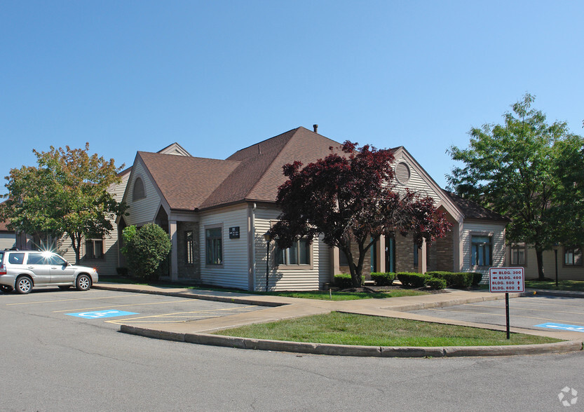 1655 Elmwood Ave, Rochester, NY for lease - Building Photo - Image 2 of 7