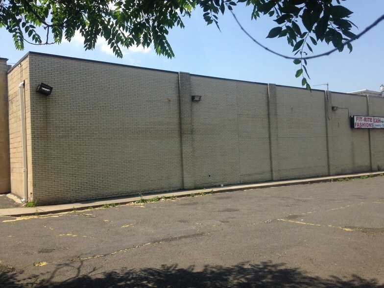 465 Springfield Ave, Newark, NJ for sale - Building Photo - Image 1 of 1