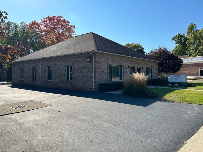 175 Cass Ave, Mount Clemens, MI for sale - Building Photo - Image 1 of 18