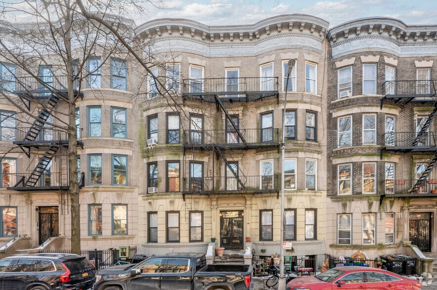 566 7th St, Brooklyn, NY for sale - Primary Photo - Image 1 of 1