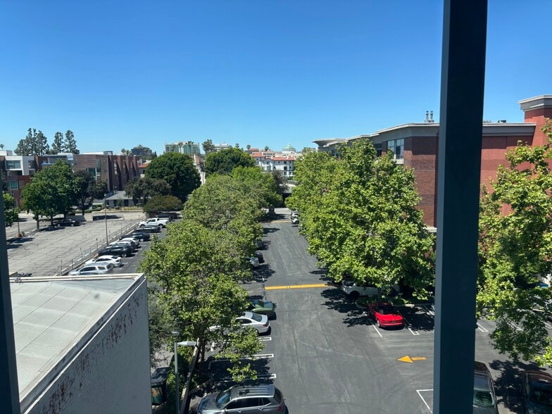 99 S Lake Ave, Pasadena, CA for lease - Building Photo - Image 3 of 13