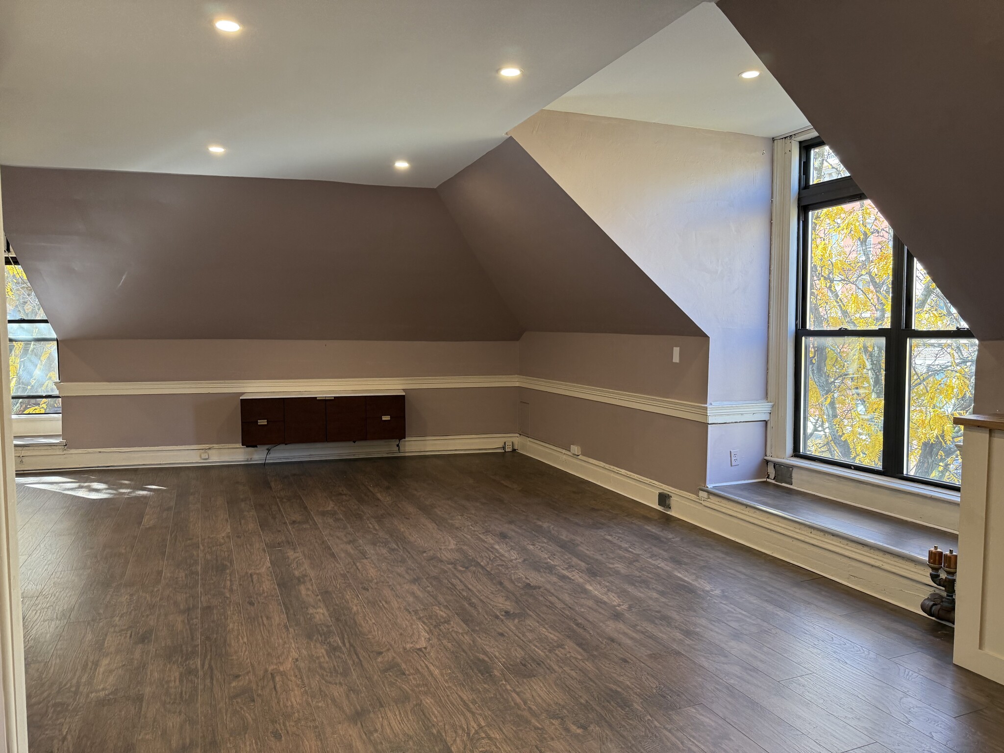 1 Newark St, Hoboken, NJ for lease Interior Photo- Image 1 of 6