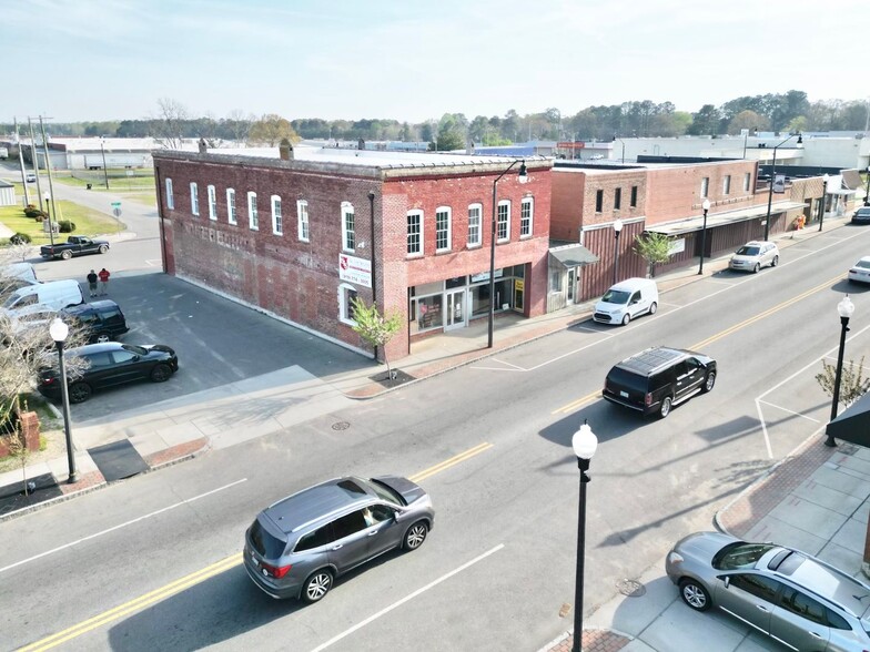 101 E Trade St, Sanford, NC for lease - Aerial - Image 3 of 11