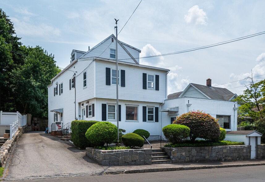 41 Valley Rd, Cos Cob, CT for sale - Building Photo - Image 1 of 1