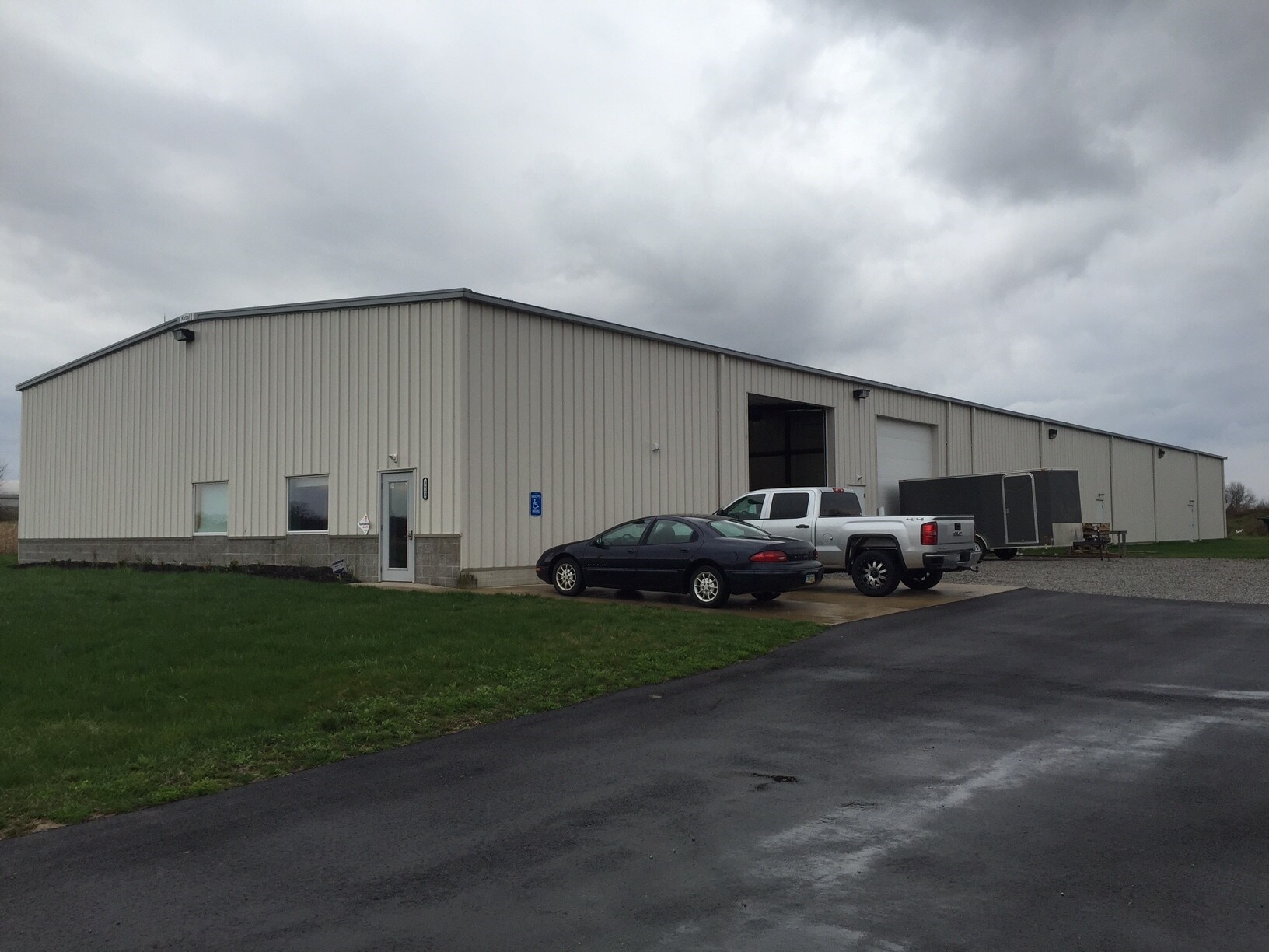 3643 Dill Rd, Centerburg, OH for lease Primary Photo- Image 1 of 12