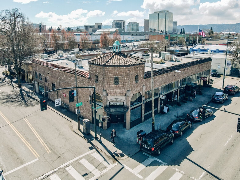1440 NE Broadway St, Portland, OR for lease - Building Photo - Image 1 of 12
